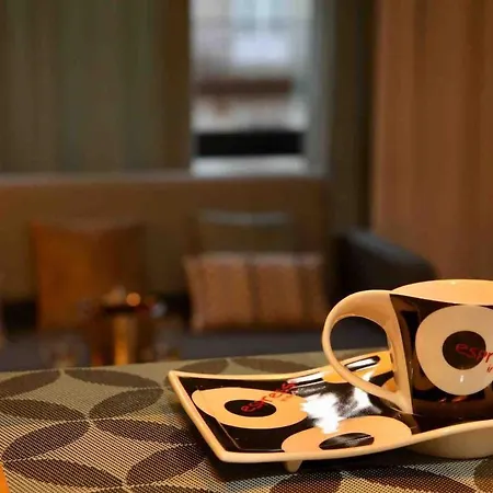 B Estudio Junto A La Estación Parking Gratis Apartamento *