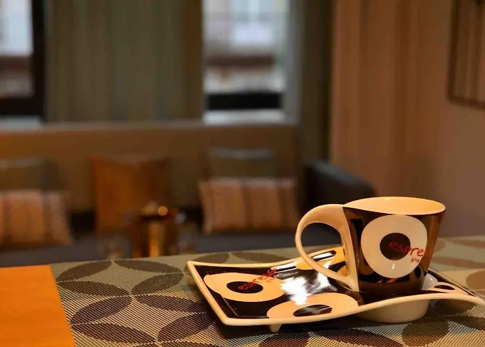 B Estudio Junto A La Estacion Parking Gratis Διαμέρισμα *